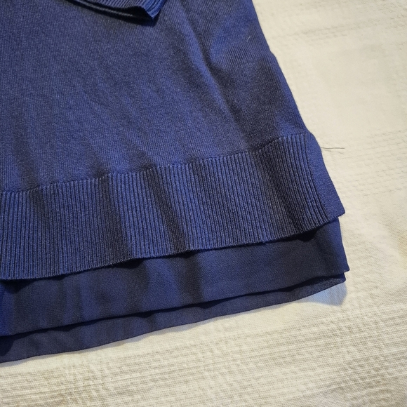 Lane Bryant women's size 18/20 fine knit navy V neck long sleeve sweater NWT - Picture 2 of 9